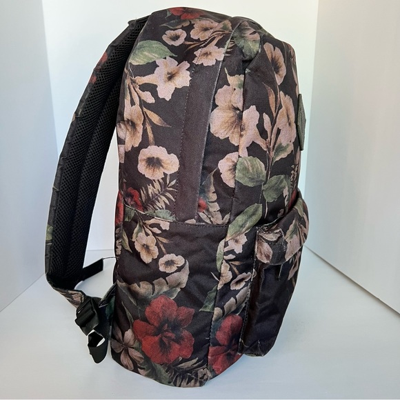 Herschel Backpack: Tropical Print - Picture 10 of 16